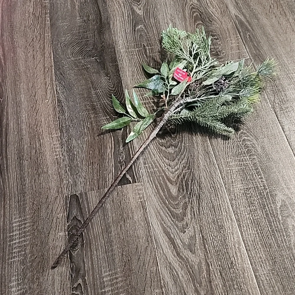 2x Ashland glittered foliage Stems
